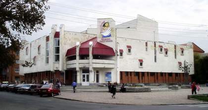 Ляльковий театр у Полтаві