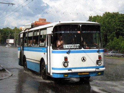 Автобус ЛАЗ на «кольцевом», 2008 г.│Фото: Евгений Асауленко